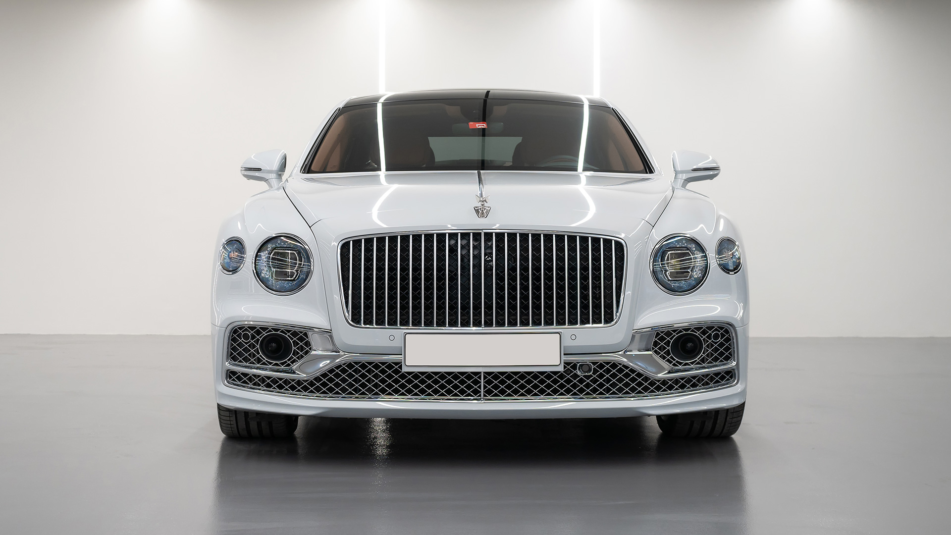 Bentley Flying Spur  WHITE 2023 Rental Dubai