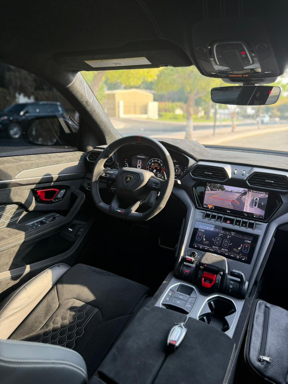استئجار Lamborghini Urus Performant Green Color   أخضر 2024 فى دبي