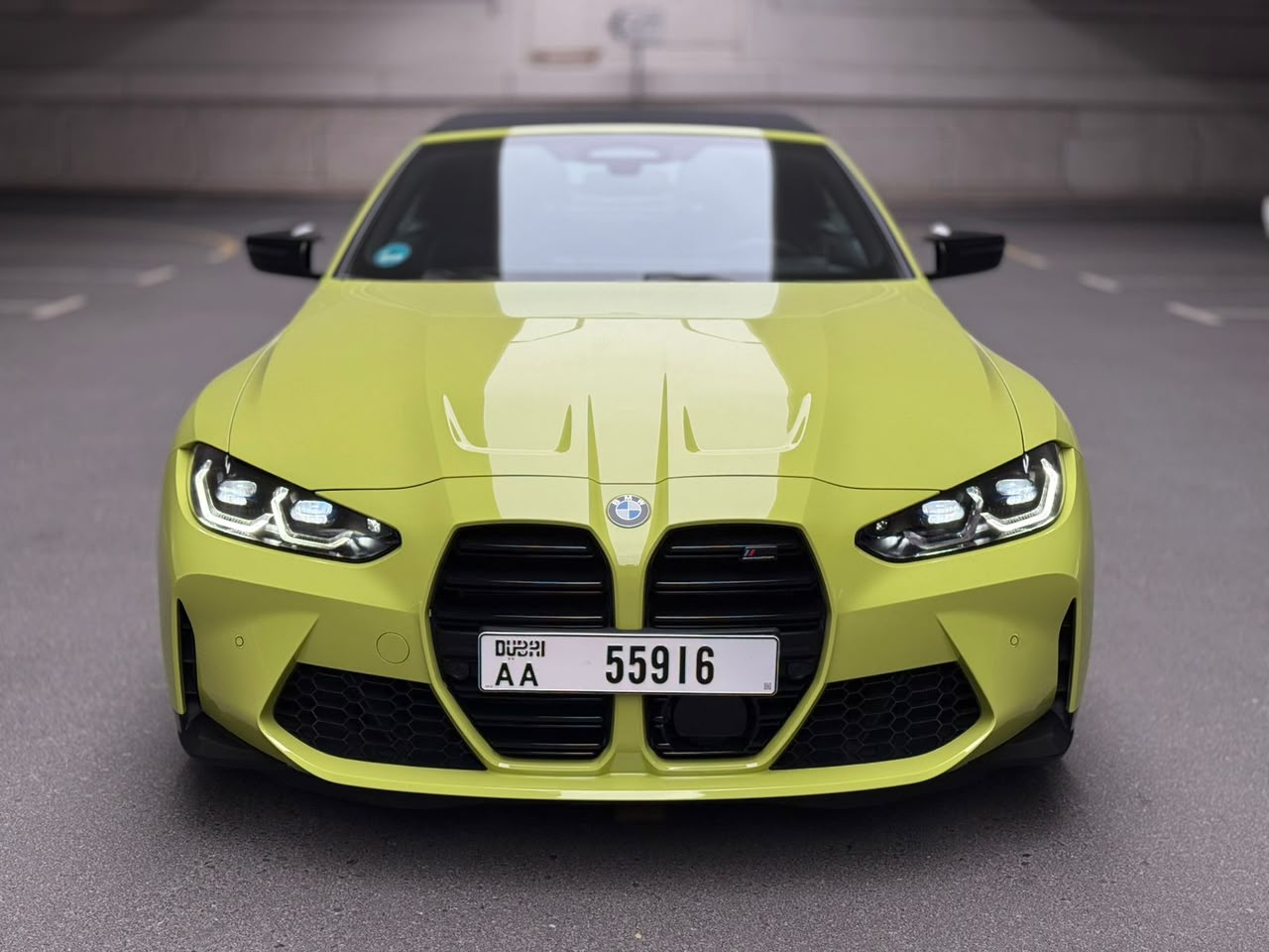 استئجار BMW M4 Competition Convertible  Lime Green color  أخضر 2024 فى دبي