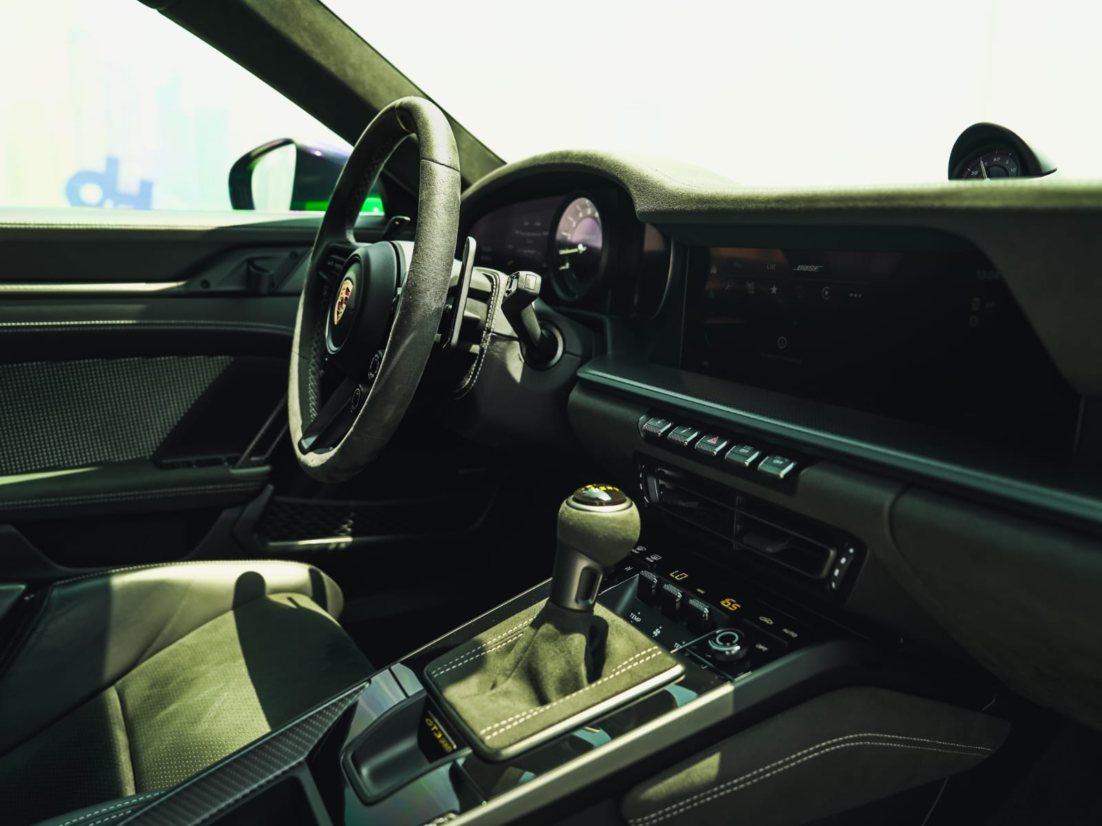 нанимать Porsche 911 GT3 RS  Green /Black Colours  GREEN 