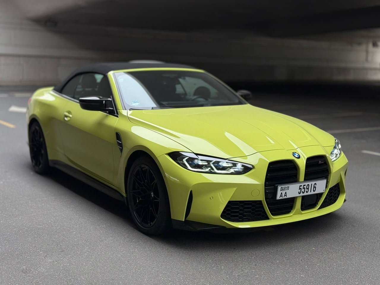 استئجار BMW M4 Competition Convertible  Lime Green color  أخضر 2024 فى دبي