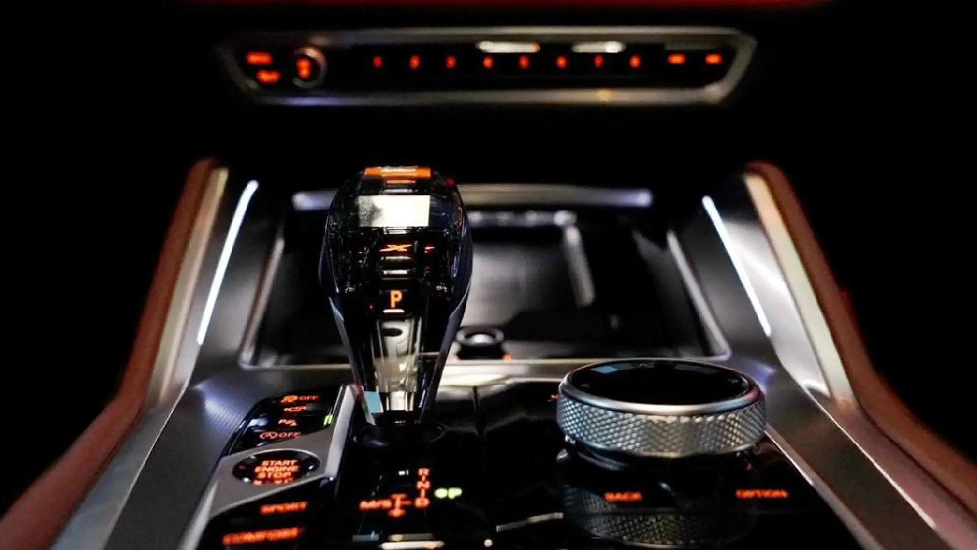 hire BMW X6 M40 2022 in dubai