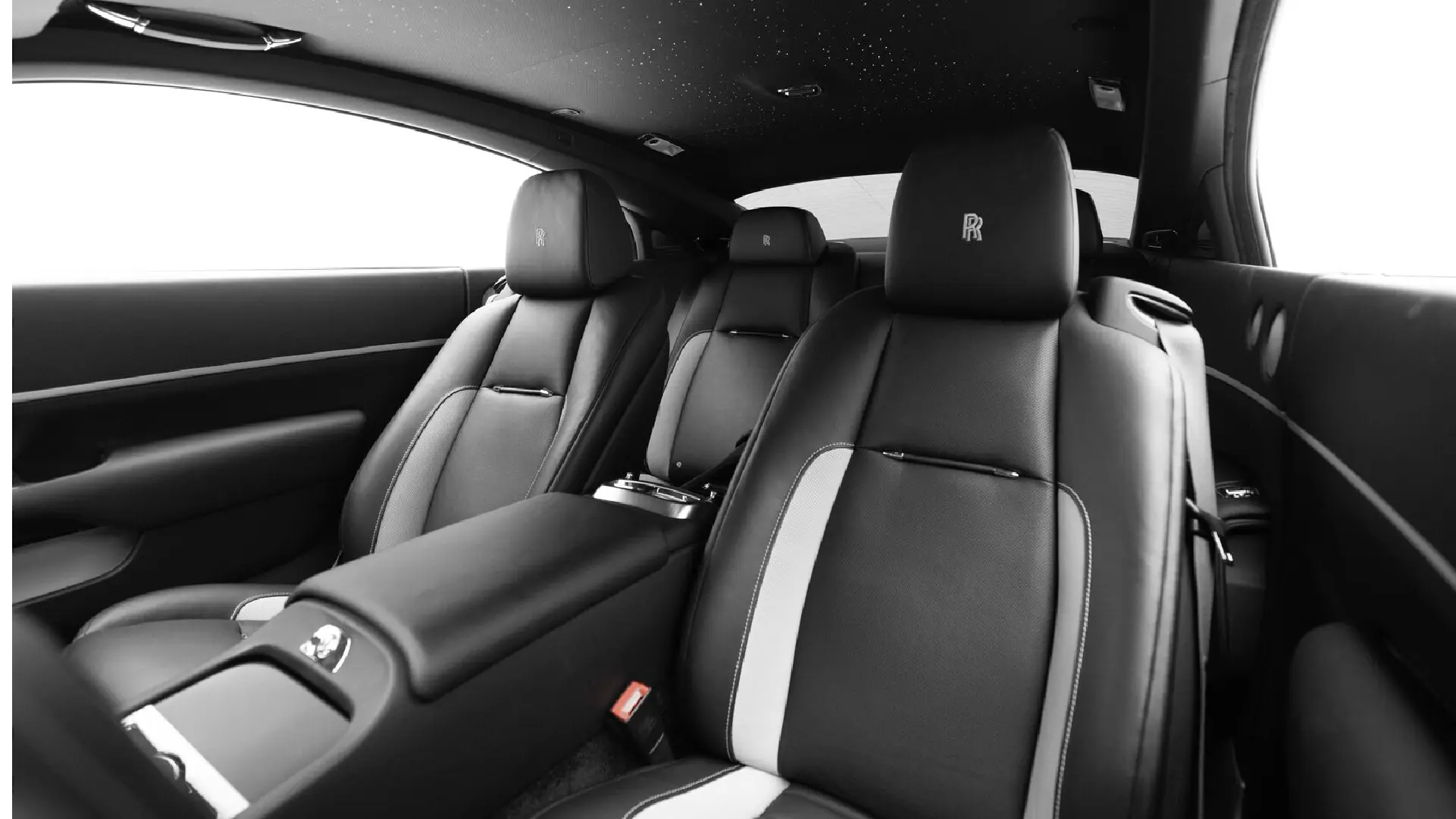 hire Rolls-Royce Wraith 2021 in dubai