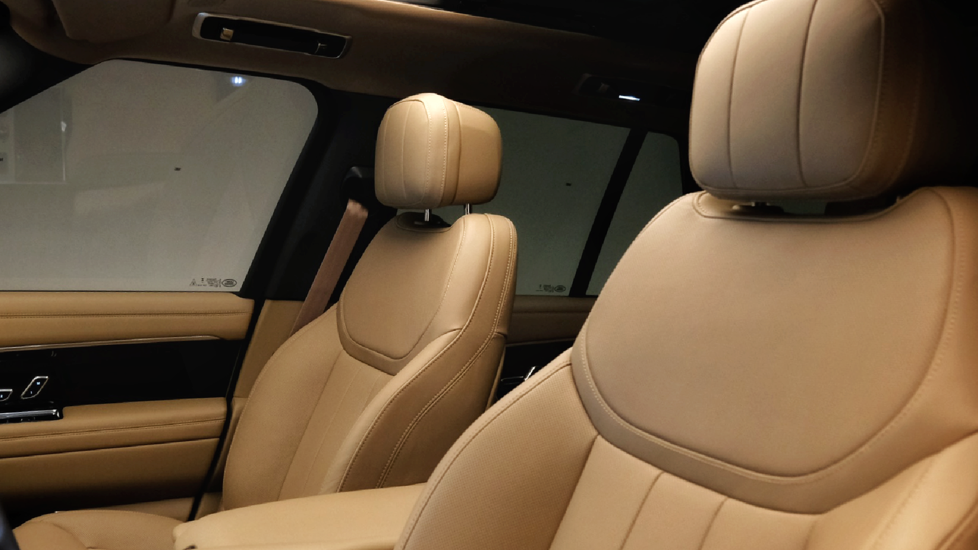 арендовать Range Rover Vogue 2024 в Дубае