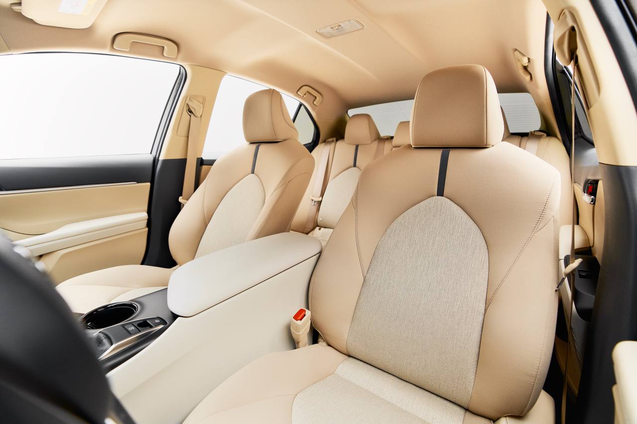 hire Toyota Camry 2024 in dubai