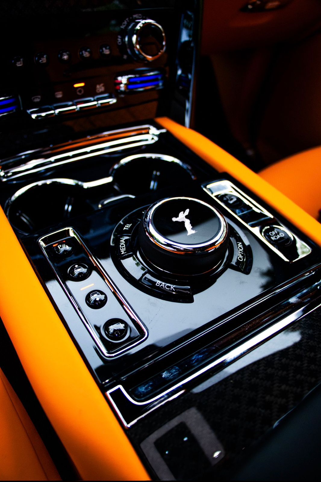 hire Rolls Royce Cullinan Black Badge 2026 2026 in dubai