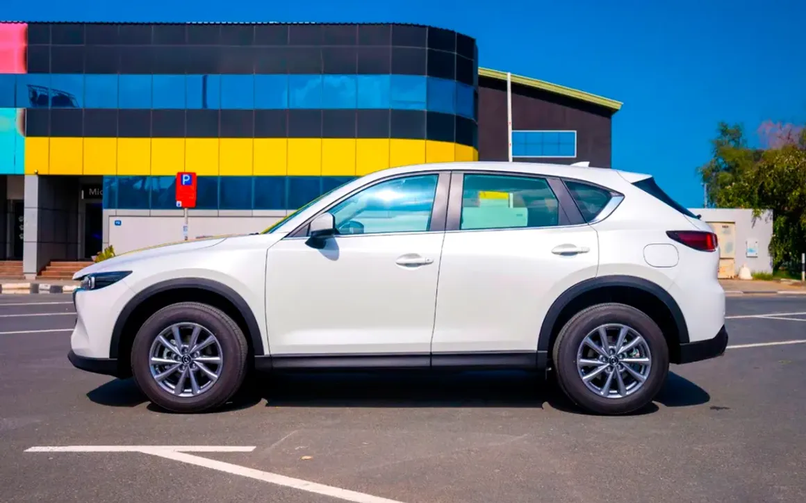 hire Mazda CX-5 2022  2022 in dubai