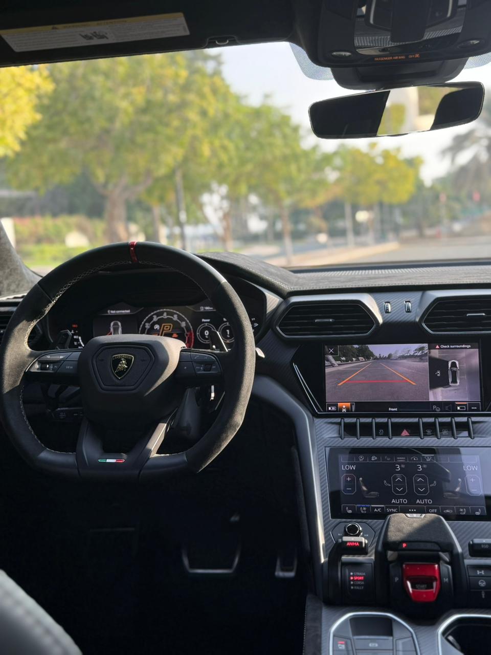 استئجار Lamborghini Urus Performant Green Color   أخضر 2024 فى دبي