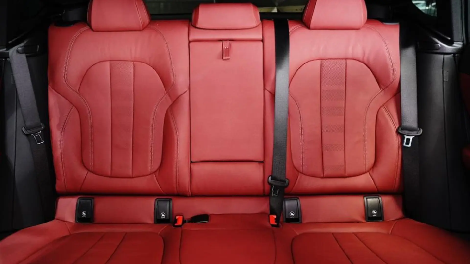 louer BMW X6 M40 2022 à Dubaï