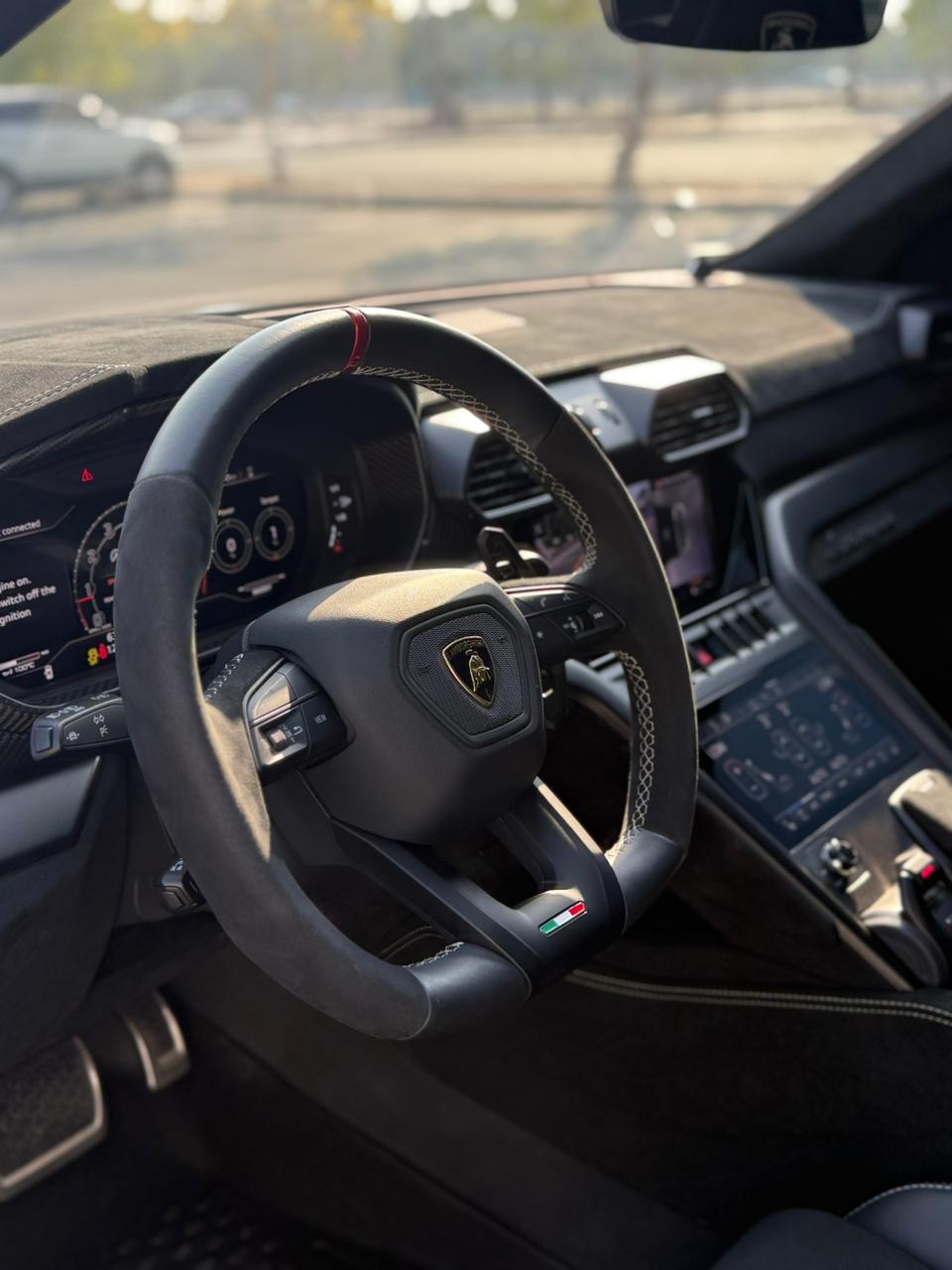 استئجار Lamborghini Urus Performant Green Color   أخضر 2024 فى دبي
