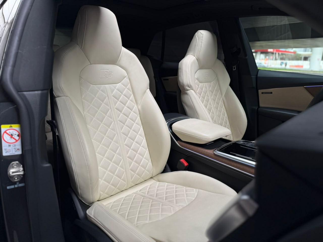 Audi SQ8   BLACK 2024 Rental Dubai