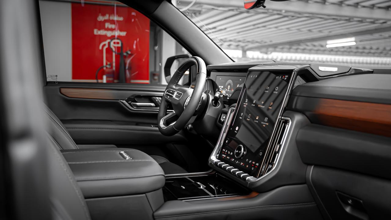 арендовать GMC Yukon Denali 2025 2025 длительный срок в Дубае