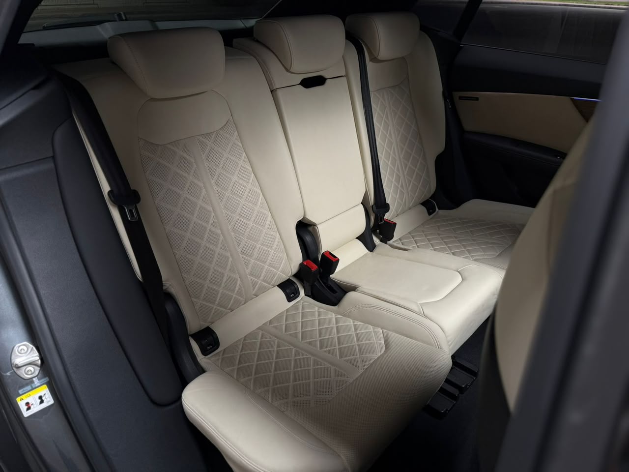Audi SQ8   BLACK 2024 Rental Dubai