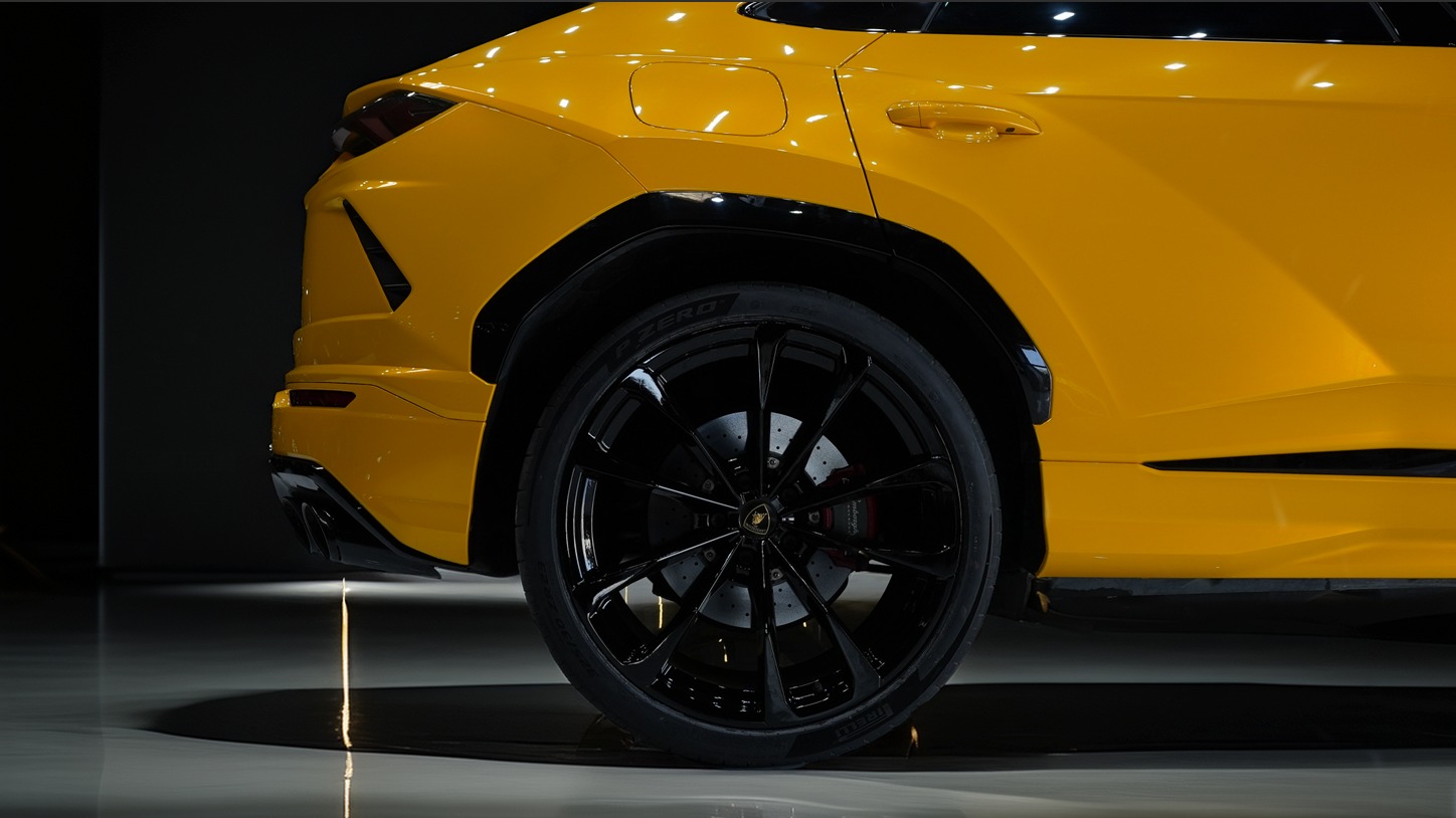 Lamborghini Urus Yellow  YELLOW 2024 Rental Dubai