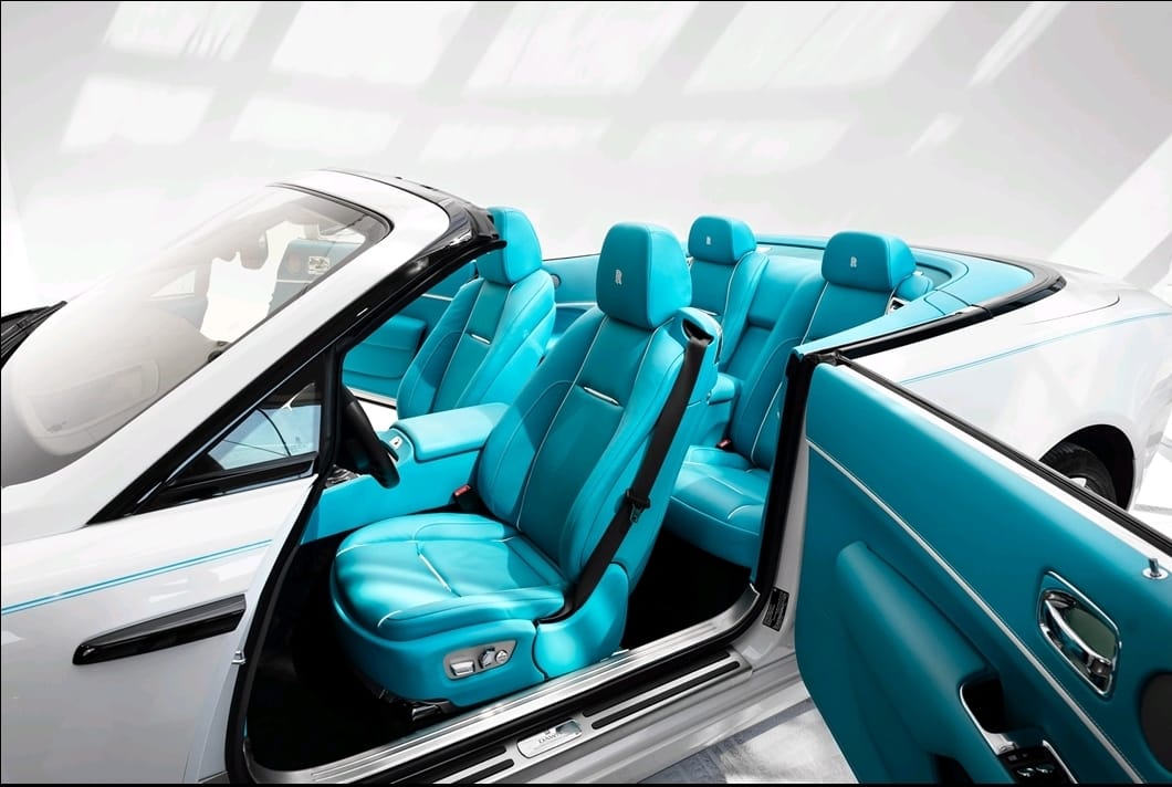 Rolls Royce Dawn ,free delivery  WHITE 2022 Rental Dubai